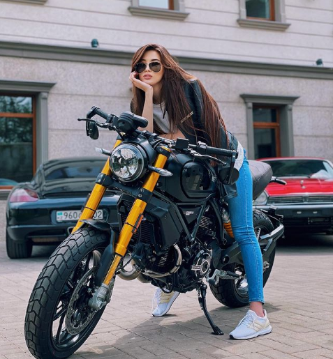 Tuy nhiên, trước sự lựa chọn của Sabina, gia đình đã tôn trọng và đồng hành cùng cô.