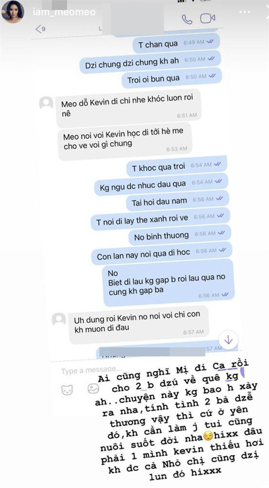 Mới đây trên trang cá nhân, cựu hot girl Sài thành bất ngờ gây chú ý khi đăng story kể chuyện "bà vú" nhà mình được đãi ngộ vô cùng cẩn thận. Cô cho hay: "Ai cũng nghĩ tui đi Canada rồi cho 2 bà vú về quê không à. Chuyện này không bao giờ xảy ra nha. Tính tình 2 bà dễ thương vậy thì cứ ở yên đó, không cần làm gì tui cũng nuôi suốt đời nha".