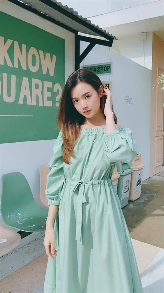 Điều đáng nói, dù cân nặng đã sụt nhiều đến thế nhưng mới đây cựu hot girl còn chia sẻ mong muốn gầy thêm nữa. Trên story cá nhân, cô viết: "Mục tiêu tiếp theo 39kg".