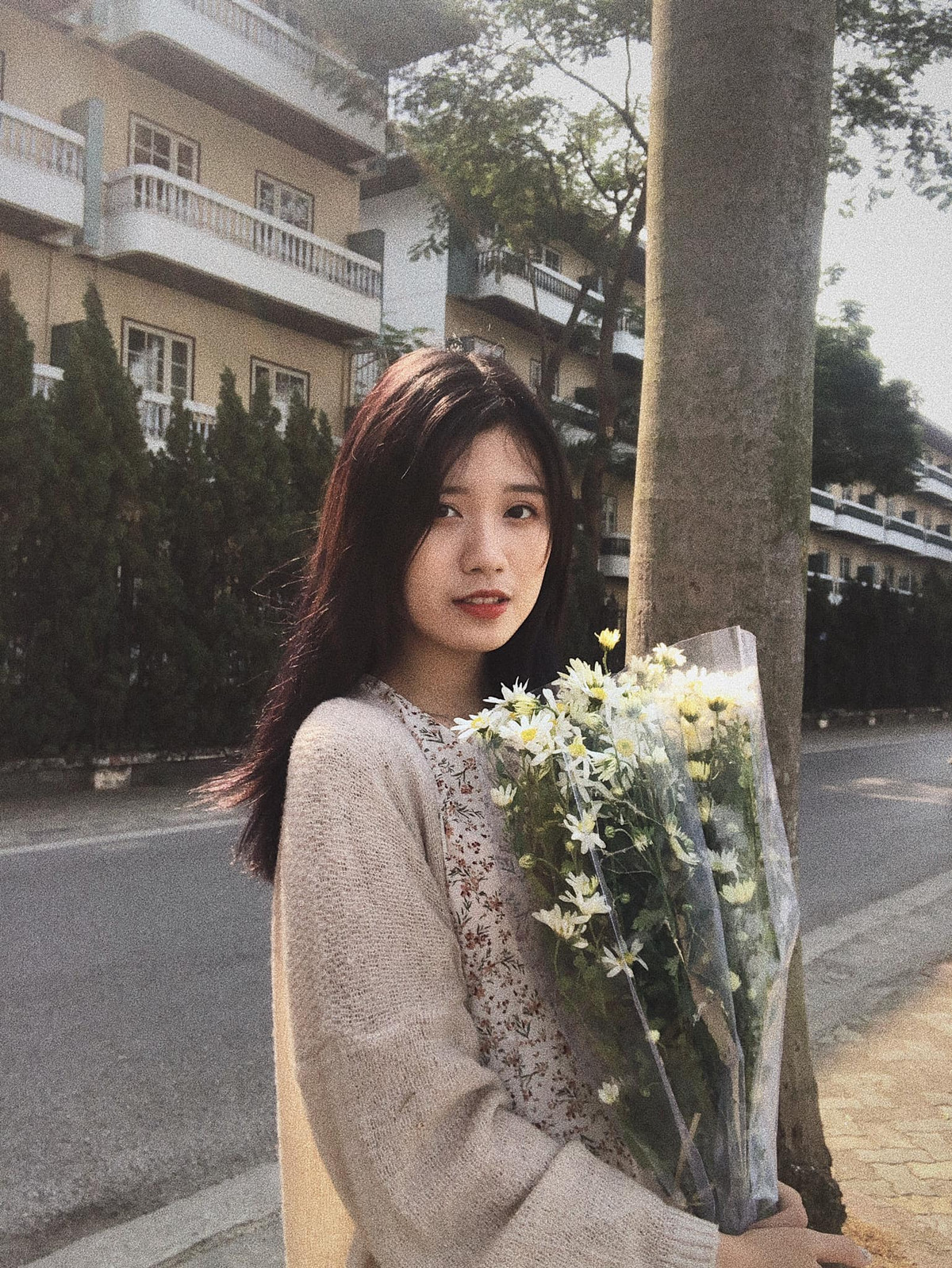 Vẻ đẹp rạng rỡ, tươi trẻ của Á khôi Đại học Kinh tế quốc dân. Ảnh: FBNV