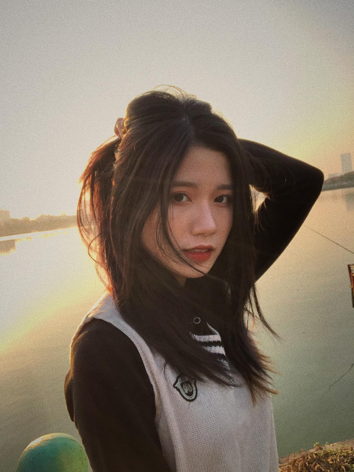 Cô chia sẻ bản thân thích nhảy múa từ bé và khi lên đại học Chi có cơ hội phát triển sở thích này của mình nhiều hơn.