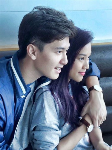 Ngay sau khi nhận về hàng loạt bình luật gay gắt sau dòng bình luận đó, cựu hot boy Huỳnh Anh ngày nào lại càng khiến cư dân mạng phẫn nộ hơn với loạt trạng thái mặc kệ, không mảy may.