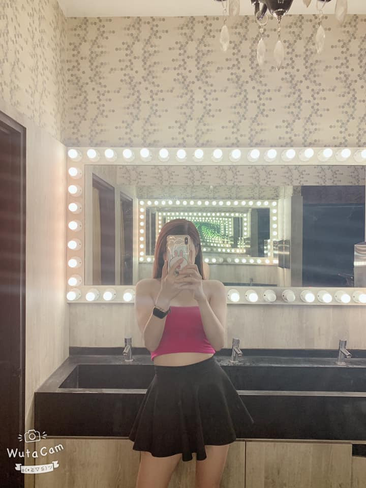 Sau thời gian sinh sống và làm việc ở nước ngoài, Khánh Chi vẫn có cuộc sống vui vẻ, hạnh phúc.