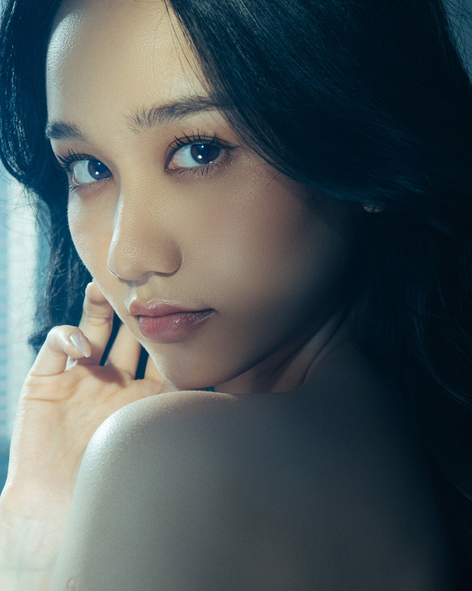 Không còn là nàng thơ nhẹ nhàng của “Mắt biếc”, hình tượng của Trúc Anh ở phim mới đã quyến rũ và táo bạo hơn.