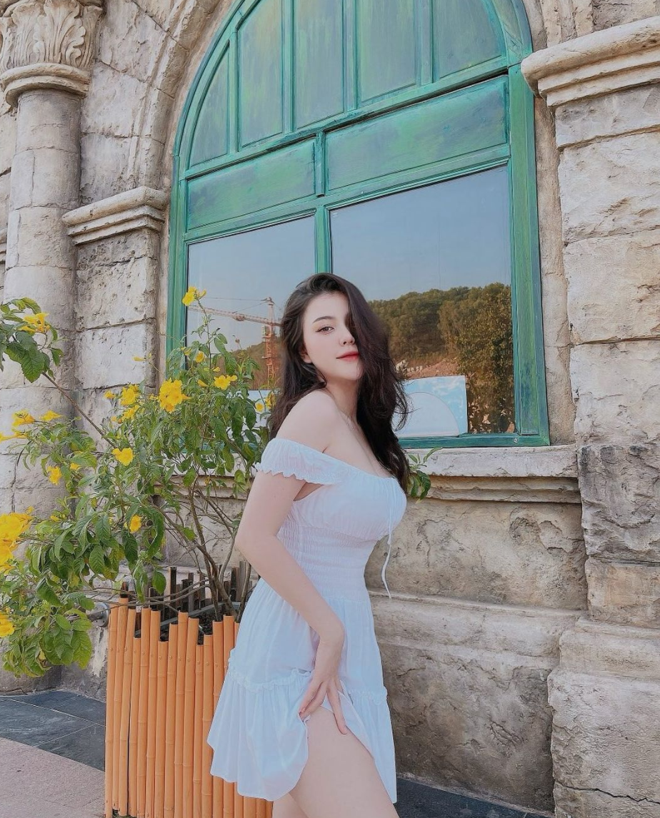 Nhật Anh thường xuyên xuất hiện trên hội chuyên đăng ảnh gái xinh châu Á với những bức ảnh đời thường ấn tượng thế này. Ảnh: IGNV