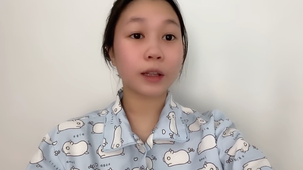 Trong vlog mới nhất của mình, hot teen Chi Bé chia sẻ việc một ngày của mẹ bầu thường diễn ra ra sao, ngày nghỉ sẽ như thế nào.
