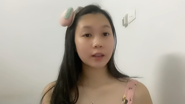 Những chia sẻ của Chi Bé khi mang thai lần 2 đã nhận về nhiều sự chú ý từ cư dân mạng, hầu hết đều cảm thông về việc làm mẹ hai đứa trẻ khi còn ít tuổi của cựu hot teen này.