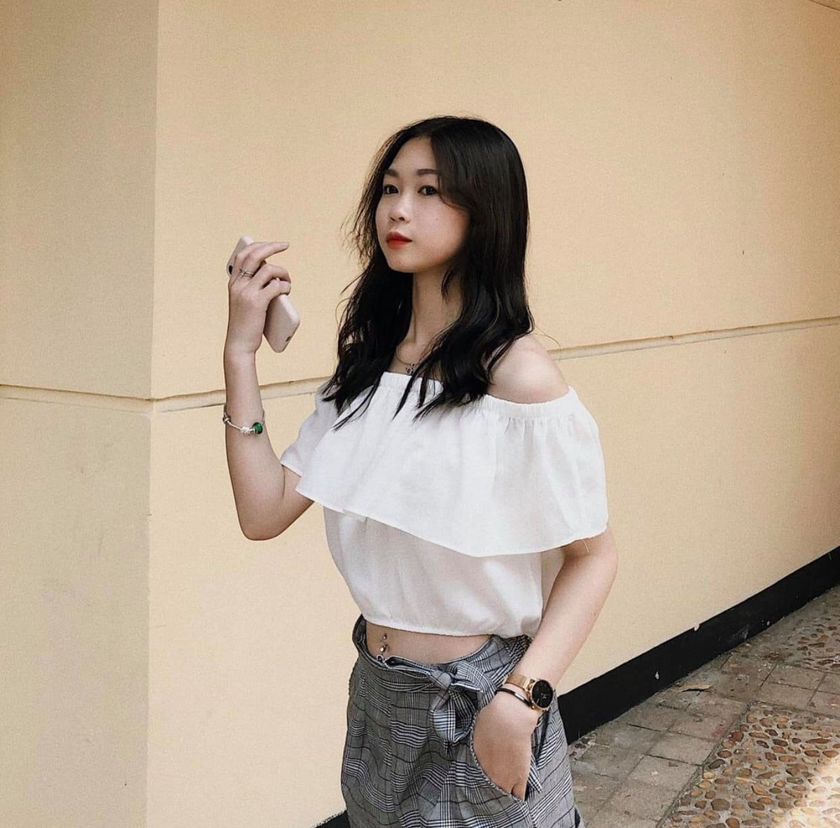 Chi Bé rất chăm chỉ đăng tải những hình ảnh về "thiên thần nhỏ" của mình lên trang cá nhân.