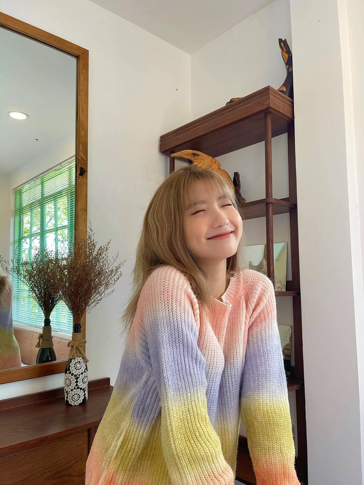 Trước đó, TikToker này từng khiến rất nhiều fan hâm mộ bất ngờ khi thừa nhận từng yêu người đồng giới.