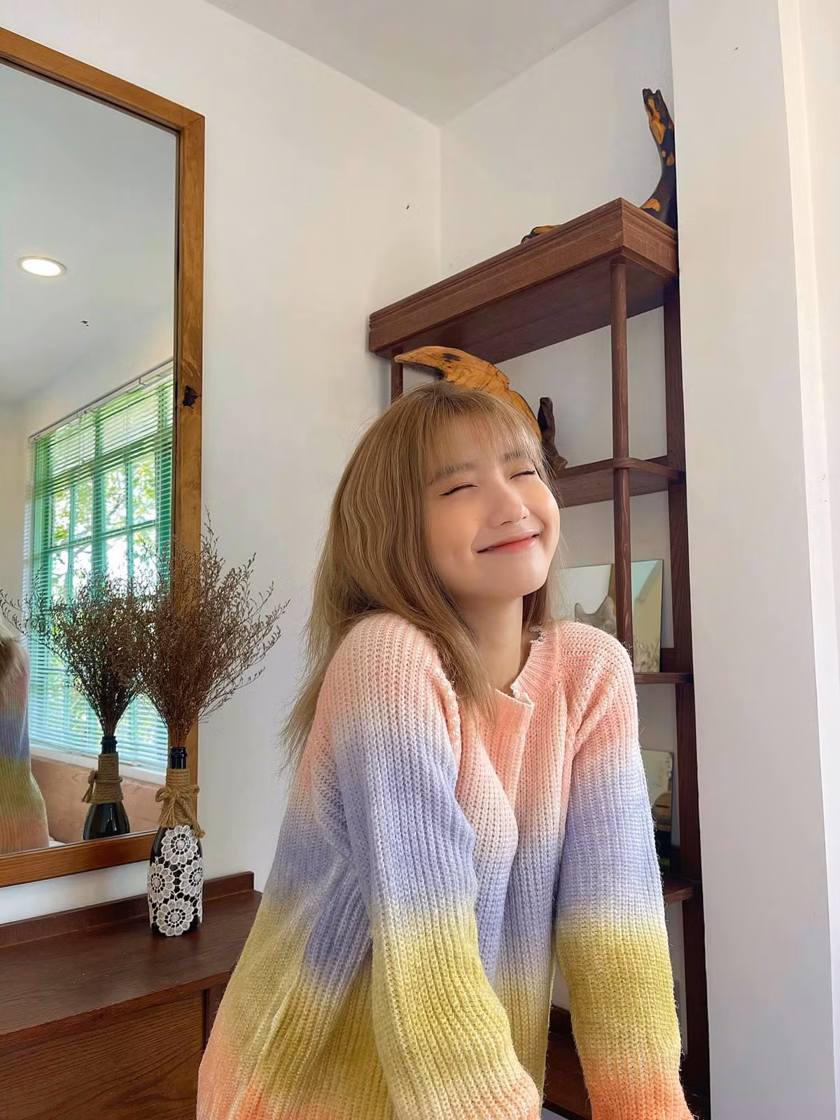 Trước đó, TikToker này từng khiến rất nhiều fan hâm mộ bất ngờ khi thừa nhận từng yêu người đồng giới.