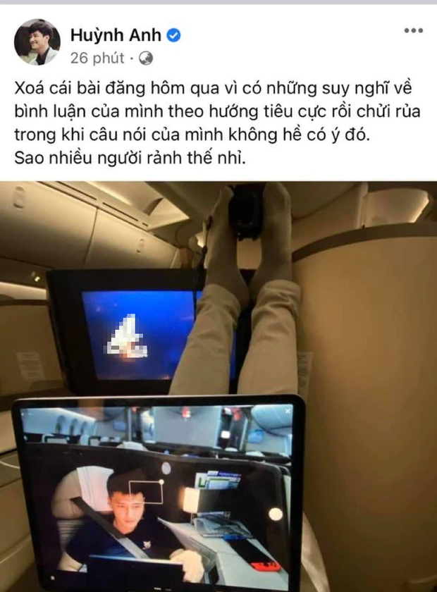 Sau khi tỏ thái độ thách thức sau phát ngôn kém duyên về người cũ, mới đây nhất Huỳnh Anh còn khiến netizen phẫn nộ hơn khi đăng trạng thái mặc kệ, bênh vực bạn gái hiện tại có lời an ủi mình.