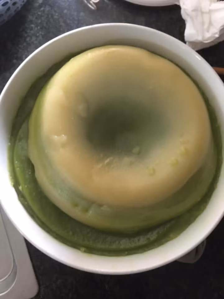 Phiên bản bánh da lợn thảm họa khiến ai cũng bật cười vì độ khéo léo. Ảnh: Thu Phương Nguyễn