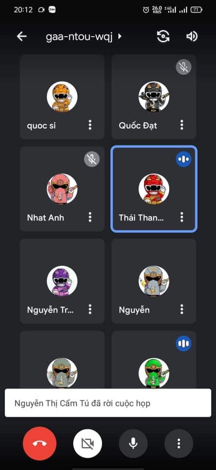 Mới đây, trong một nhóm MXH xuất hiện khá nhiều hình ảnh về lớp học trực tuyến mang chủ đề "5 anh em siêu nhân" khá hài hước, khi hàng loạt những thành viên trong lớp học đều được biến hóa thành những nhân vật siêu nhiên. Ảnh: Bảo Bảo