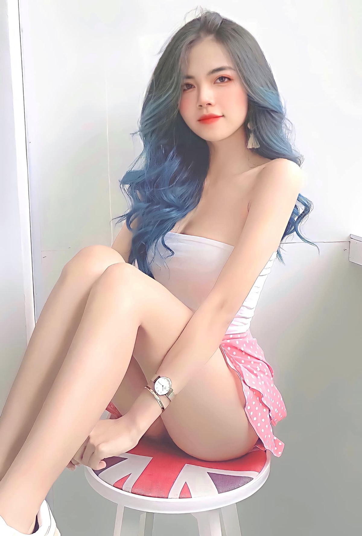 Mai Dora có tên đầy đủ là Trương Vũ Quỳnh Mai, sinh năm 1995 là một trong những nữ streamer đình đám hiện nay.