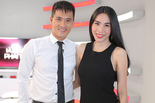 Mặc dù lời nói này của Công Vinh không liên quan đến lùm xùm từ thiện của Thủy Tiên xong phát ngôn của anh vẫn được cư dân mạng chia sẻ rầm rộ vì cho rằng “đúng thời thế”.