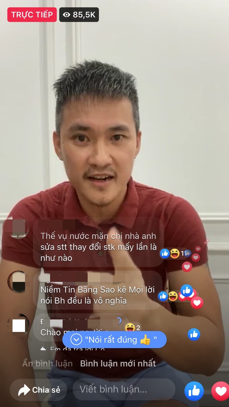 Sau khi trên MXH xuất hiện tin đồn Thủy Tiên nhận được hơn 320 tỉ tiền quyên góp (nhiều hơn con số 178 tỉ đã công bố) và dùng 2 tài khoản khác nhau khi làm từ thiện. Giữa đêm 5/9 cầu thủ Công Vinh đã bất ngờ livestream trên fanpage hơn 2 triệu người theo dõi của mình để nói về những lùm xùm xoay quanh chuyện từ thiện của Thủy Tiên.