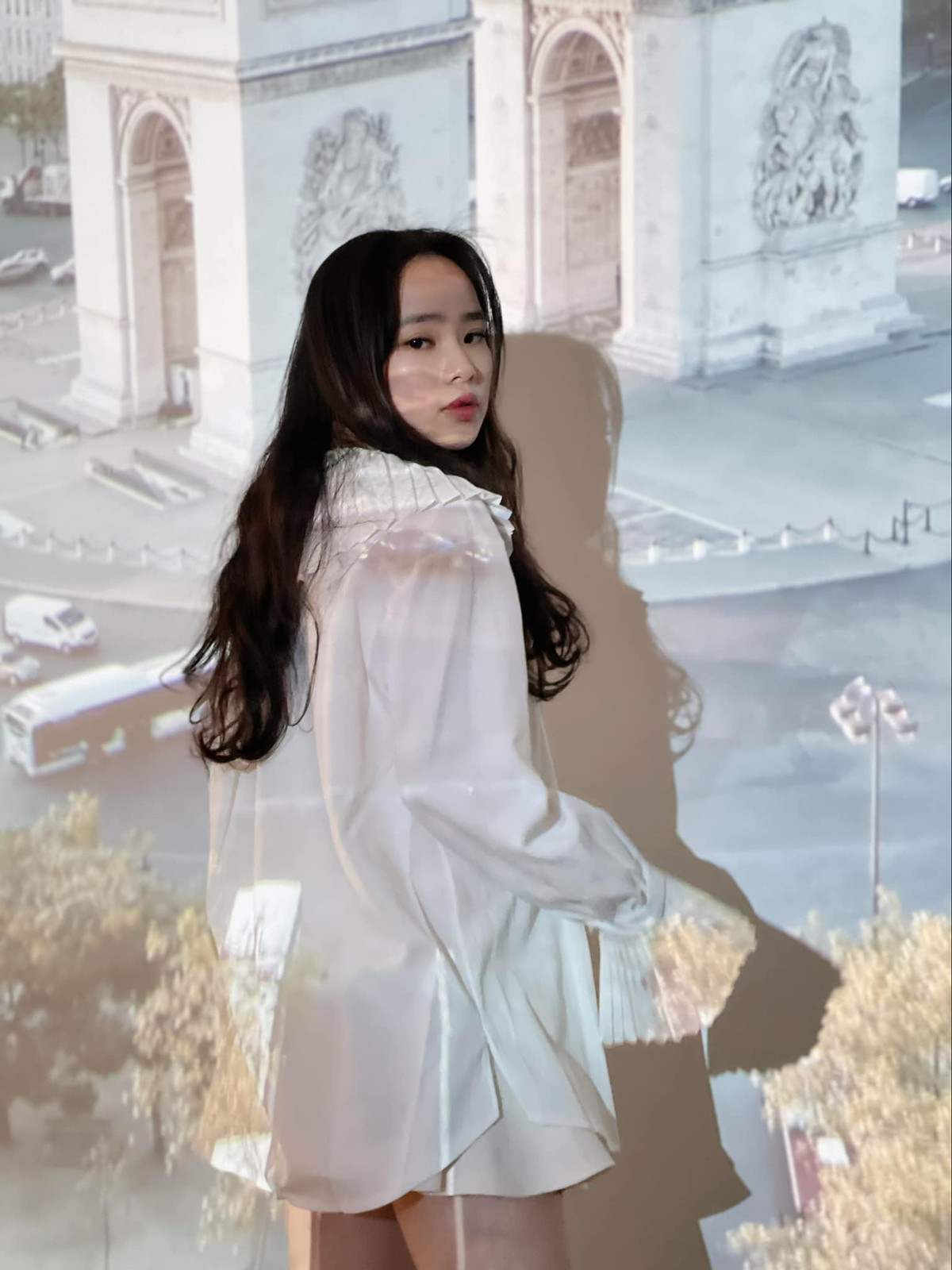 Những hình ảnh của Thúy Hằng đăng tải trên trang cá nhân được khen ngợi hết lợi bởi vẻ xinh đẹp, nhẹ nhàng.