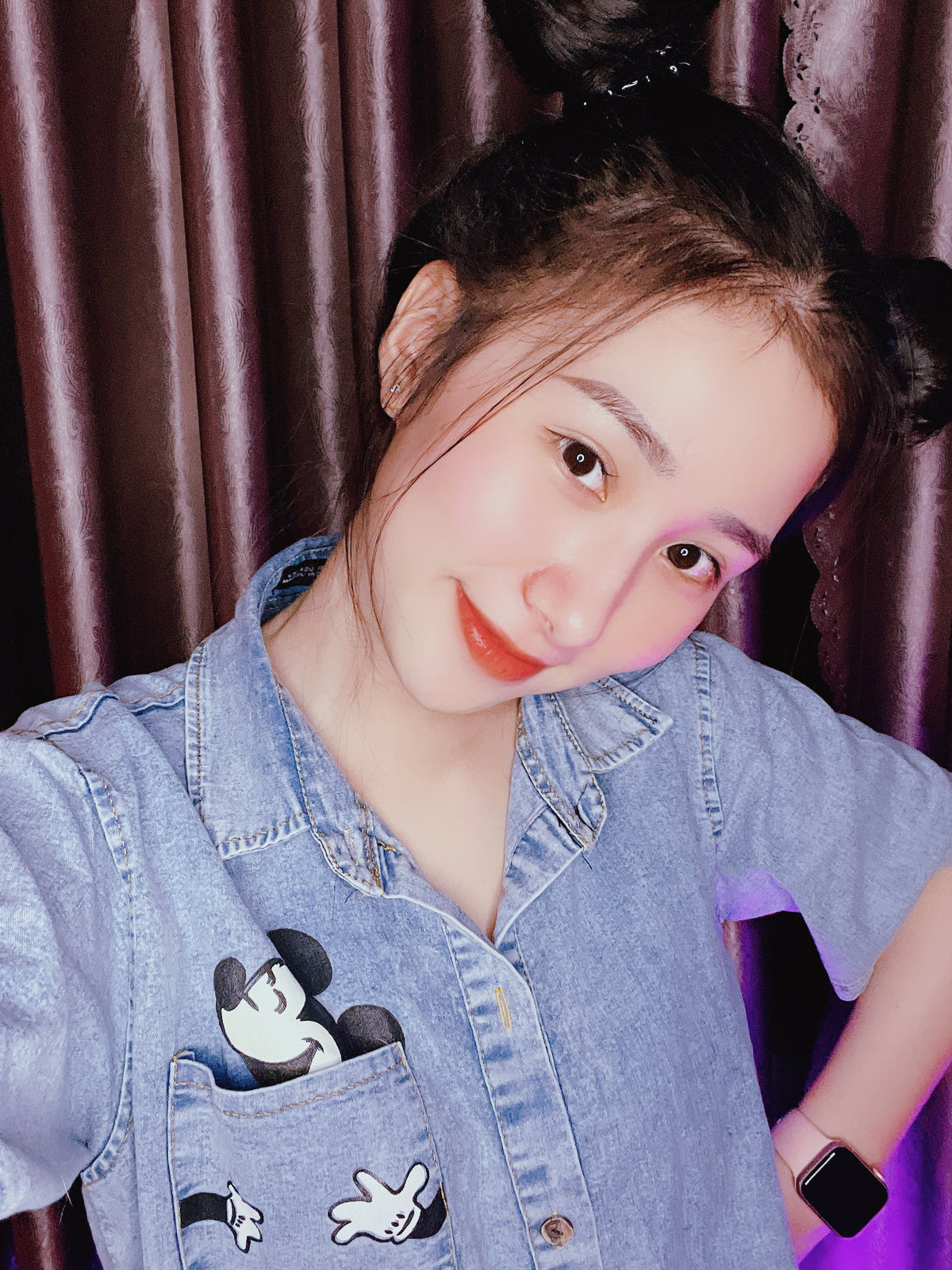 Thời gian qua, hot girl "siêu vòng 1" có tên Tiểu Hý là cái tên khiến MXH phải chú ý khi nhún nhảy trên nền ca khúc "Hạ còn vương nắng".