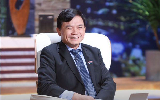 Mới đây, một câu nói của Shark Phú trong chương trình Shark Tank được cư dân mạng nhắc lại khiến cho hội chị em phụ nữ bức xúc vì cho rằng vị doanh nhân làm ảnh hưởng đến nữ quyền và bình đẳng giới.