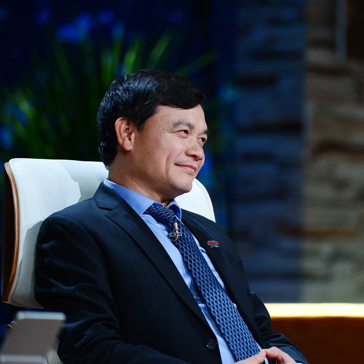 Cụ thể, khi nhận xét về mô hình của startup, vị “cá mập” nhận định: “Nhìn em là anh thích đầu tư rồi, nhưng nhìn mô hình kinh doanh thì anh lại không muốn đầu tư. Mô hình kinh doanh này anh khẳng định luôn là thất bại, nhưng anh vẫn muốn đầu tư vào em”.