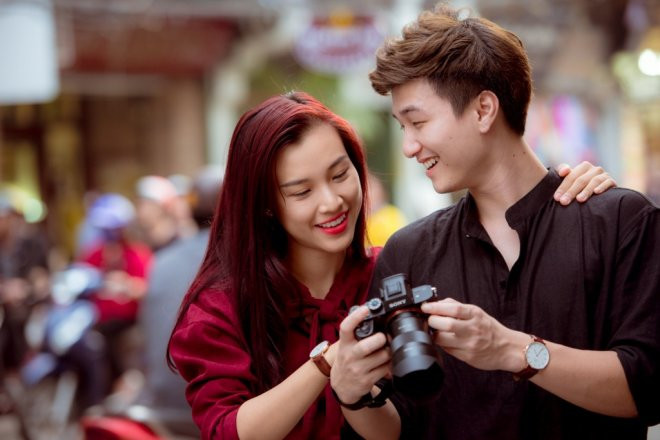 Trong thời gian yêu nhau, họ thường xuyên đồng hành ở các sự kiện, thực hiện nhiều dự án phim chung và dành cho nhau những lời có cánh trên báo chí.