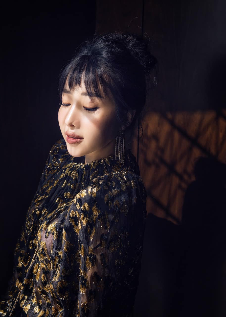 Được biết, Hồng Phúc sinh con gái lớn vào năm 2006 khi cô mới 21 tuổi, 4 năm sau, cô sinh bé Beo và tiếp tục chào đón bé Sữa vào năm 2005 và cô con gái thứ 4 vào năm 2019.