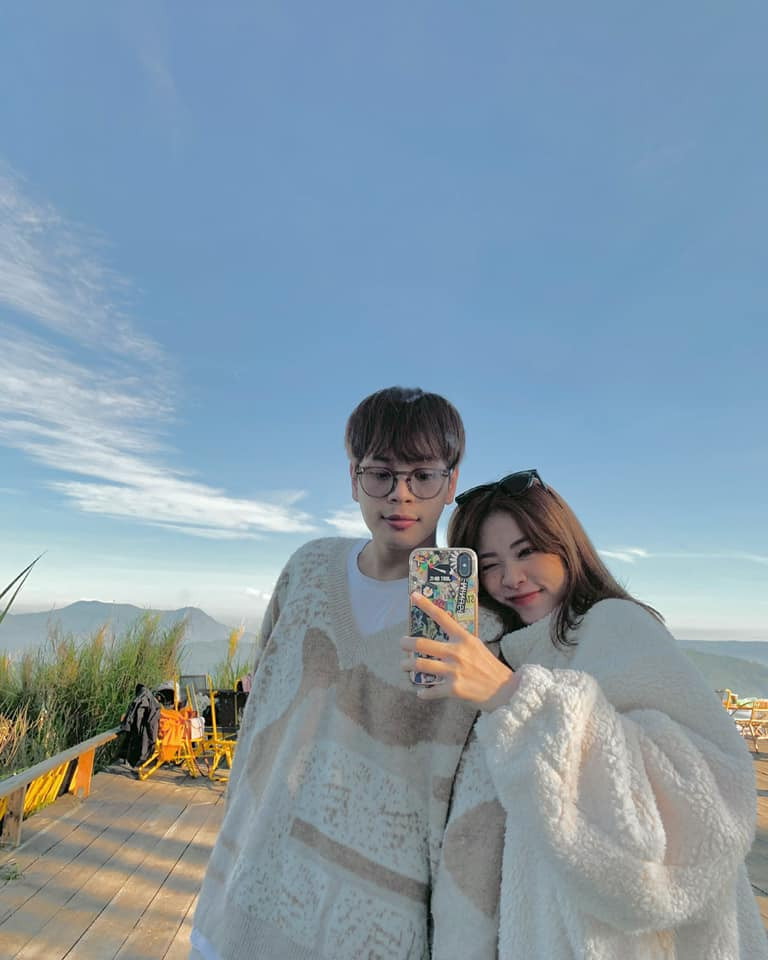 Thông tin này không khỏi khiến nhiều người bất ngờ do cả hai mới chính thức công khai hẹn hò vào hôm 15/5, tức là đến nay còn chưa đầy 4 tháng.