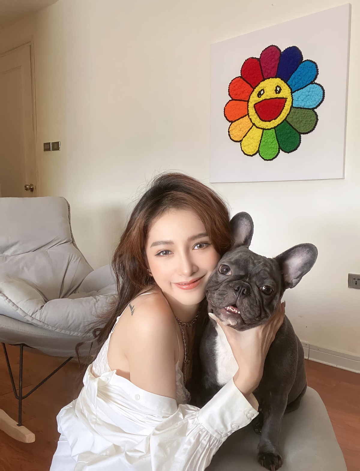 Linh Thỏ sau đó không có bất cứ chia sẻ gì thêm về lùm xùm này.