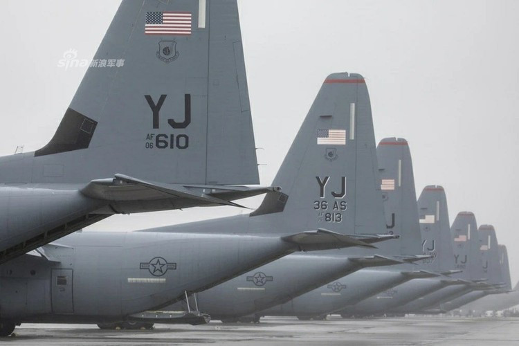 Chiếc vận tải cơ chiến thuật hạng trung này mặc dù đã ra đời cách đây trên 50 năm nhưng vẫn tỏ ra chưa thể thay thế, các biến thể nâng cấp của nó được dự báo sẽ còn hiện diện trên bầu trời thêm nhiều thập kỷ nữa.