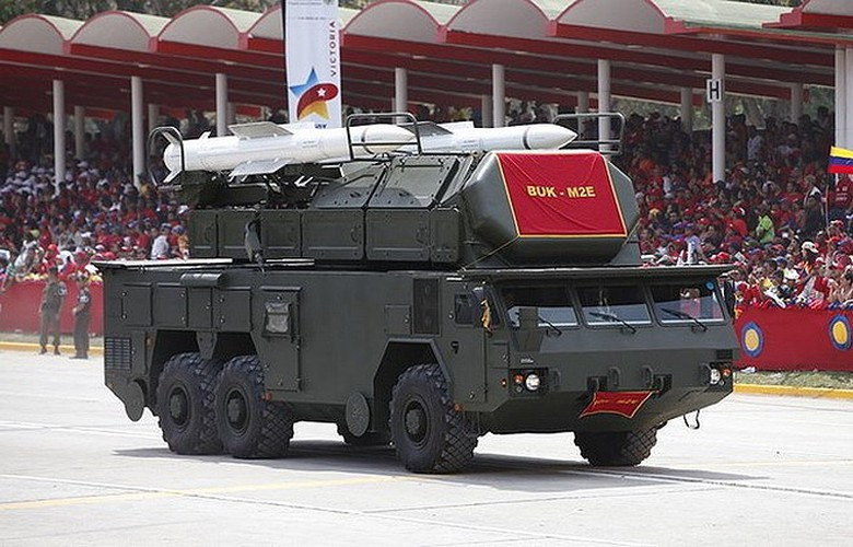 Với tầm bắn tối đa 50 km, đánh chặn được mục tiêu hoạt động ở tầm thấp thông qua tên lửa 9M317, hệ thống Buk-M2E của Venezuela sẽ gây ra mối đe dọa nghiêm trọng đến các loại chiến đấu cơ Mỹ.