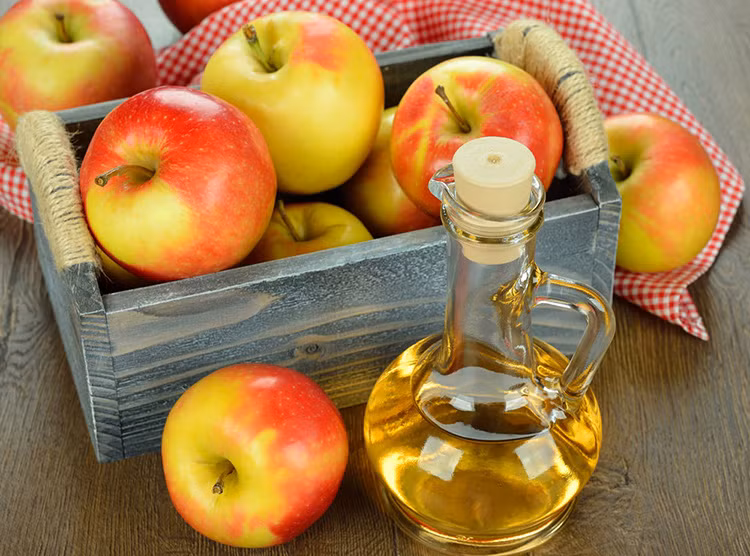 Giấm táo có chứa kali - khoáng chất làm giảm sản sinh dịch mũi, tránh làm chứng viêm xoang thêm nặng. (Nguồn Ykhoaviet)