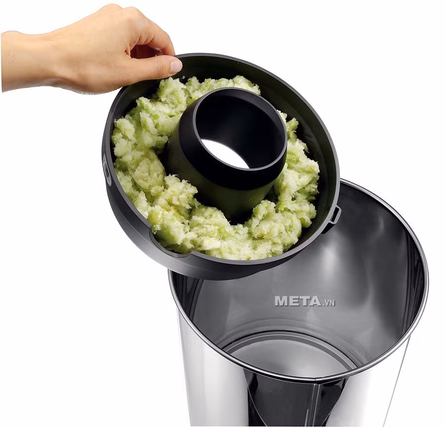 Bã nước ép trái cây. Nước ép sẽ cung cấp vitamin, những dưỡng chất cho cơ thể cũng như làm da trắng sáng. Nhưng bạn không biết rằng bã của các loại trái cây cũng là loại thực phẩm có thể được tận dụng.Ảnh: Meta.