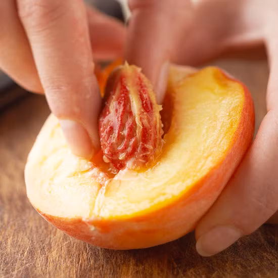 Sở dĩ đào có khả năng “thần kỳ” như vậy là do nó chứa chất chống oxy hóa giúp cơ thể chống lại những u gốc - nguyên nhân chính gây nên căn bệnh ung thư. (Nguồn Meredith)