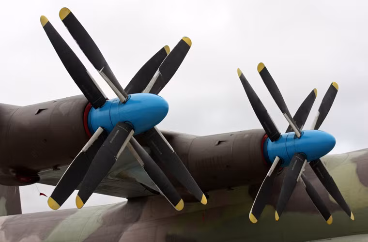 Động cơ NK-12MA của An-22 được trang bị cánh quạt đồng trục xoay ngược chiều nhau.