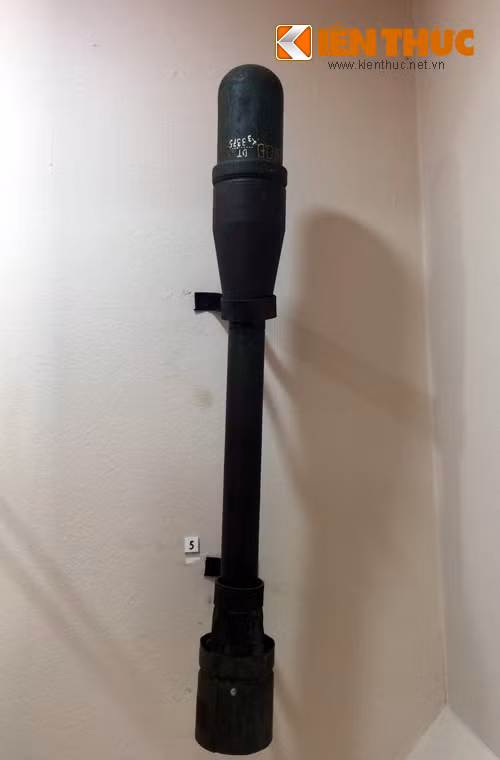 Cận cảnh bom phóng do xưởng LA1, quân giới Việt Nam sản xuất.