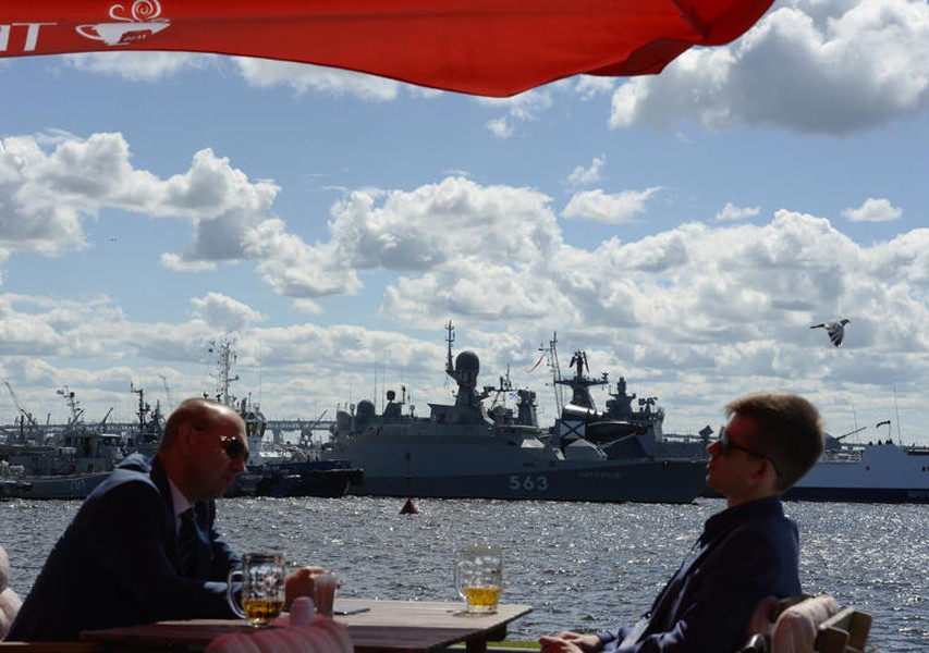 Thông số cơ bản của tàu hộ vệ lớp Buyan-M bao gồm chiều dài 74,1 m; chiều rộng 11 m, mớn nước 2,6 m; tốc độ tối đa 25 hải lý/h; tầm hoạt động 1.500 hải lý; thủy thủ đoàn 29 - 36 người.