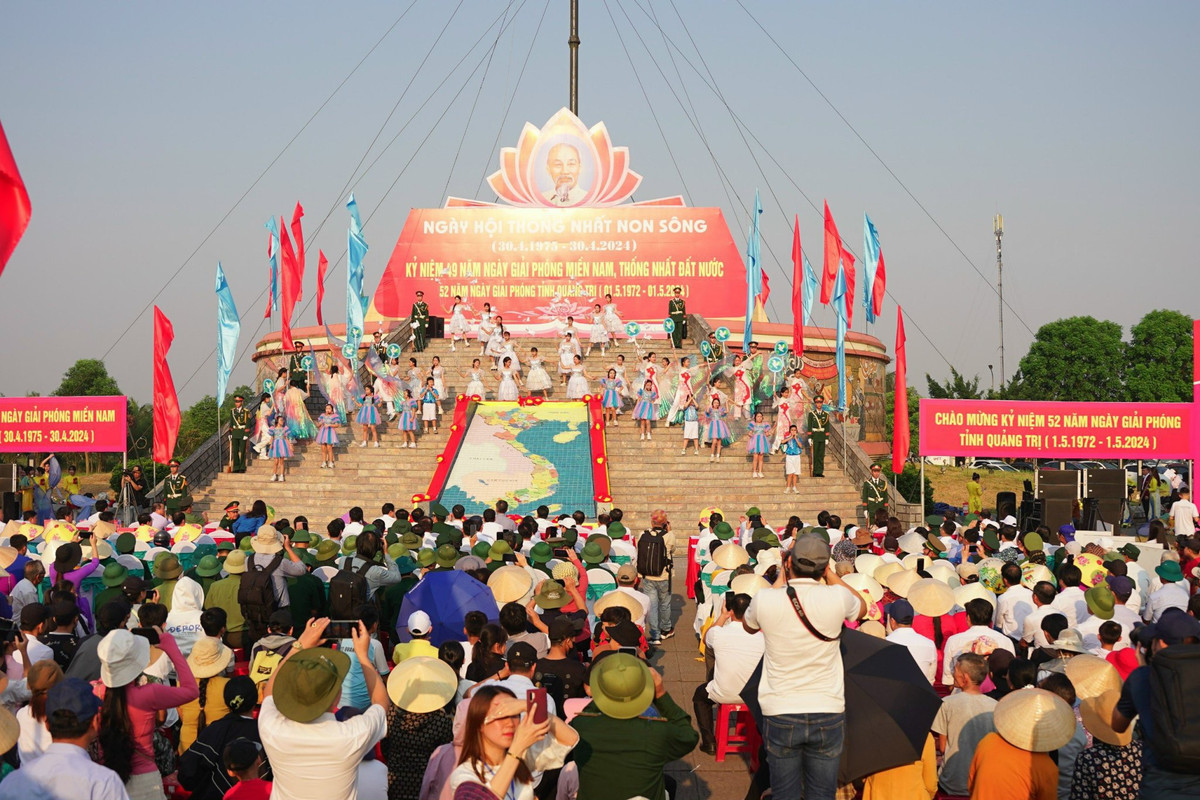 Trang nghiem le thuong co “thong nhat non song” noi vi tuyen 17