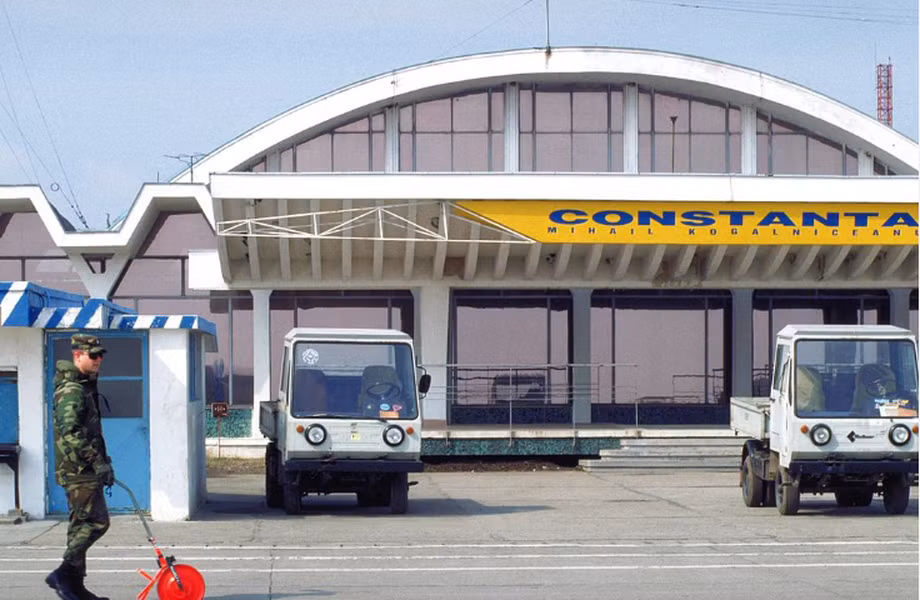 NATO trien khai can cu trong yeu cach bien gioi Nga chi 140 km-Hinh-11