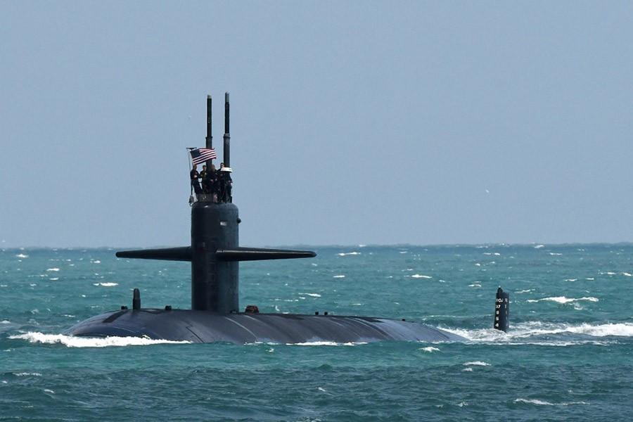 Dưới mặt nước, USS Jimmy Carter được coi là tàu ngầm bí mật nhất của Hải quân Mỹ, được thiết kế đặc biệt cho chiến tranh dưới đáy biển và các nhiệm vụ bí mật ở đại dương.