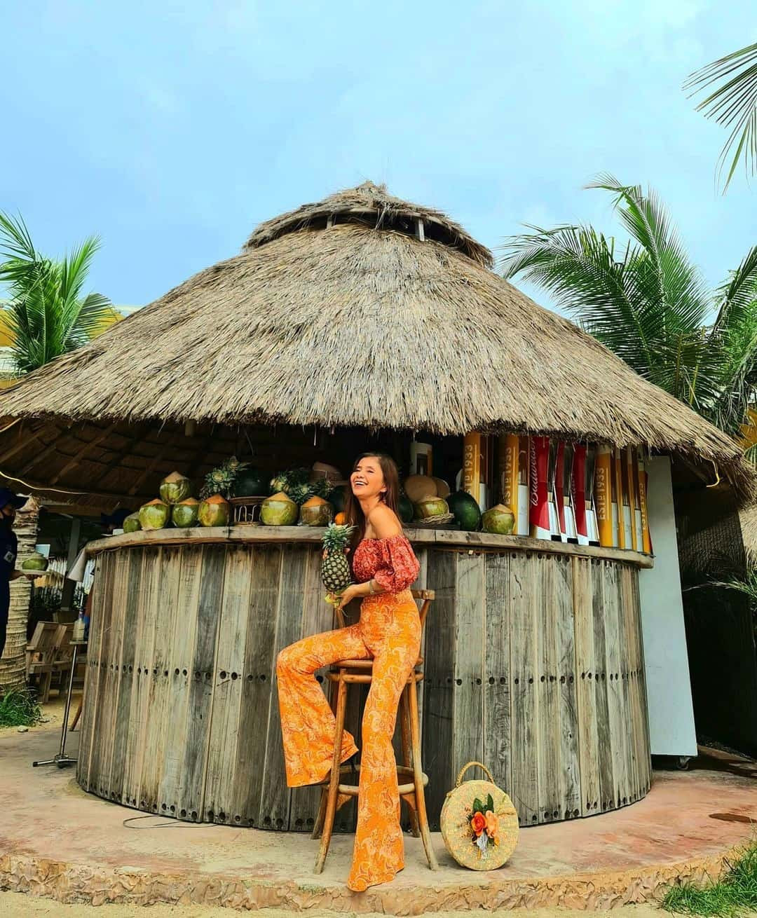 Không ai đoán được tuổi thật của Sopit nếu chỉ nhìn vào phong cách thời trang trẻ trung của bà.