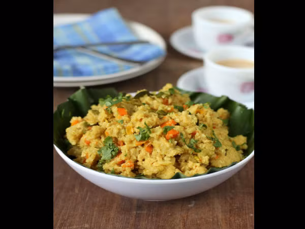 6. Thêm rau vào bột yến mạch: Bỏ thêm rau vào bát cháo bột yến mạch mặn là một cách tuyệt vời để nạp đủ rau. Bạn có thể thêm cà chua, trứng, nấm, bí ngòi, đậu Hà Lan và đậu vào bát cháo yến mạch.