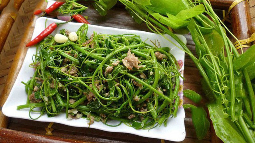 Rau bò khai có thể chế biến thành nhiều món như xào tỏi, xào với trứng, xào với thịt bò hay hải sản… Loại rau rừng này rất ngon và có nhiều tác dụng tốt cho sức khỏe.