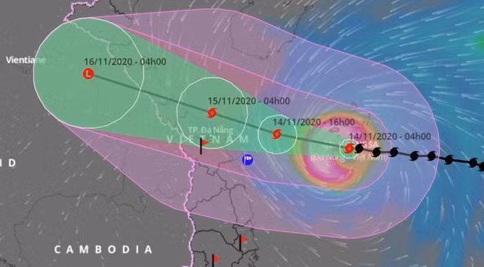 Bao Vamco manh cap 14, ap sat vung bien Quang Binh - Quang Ngai