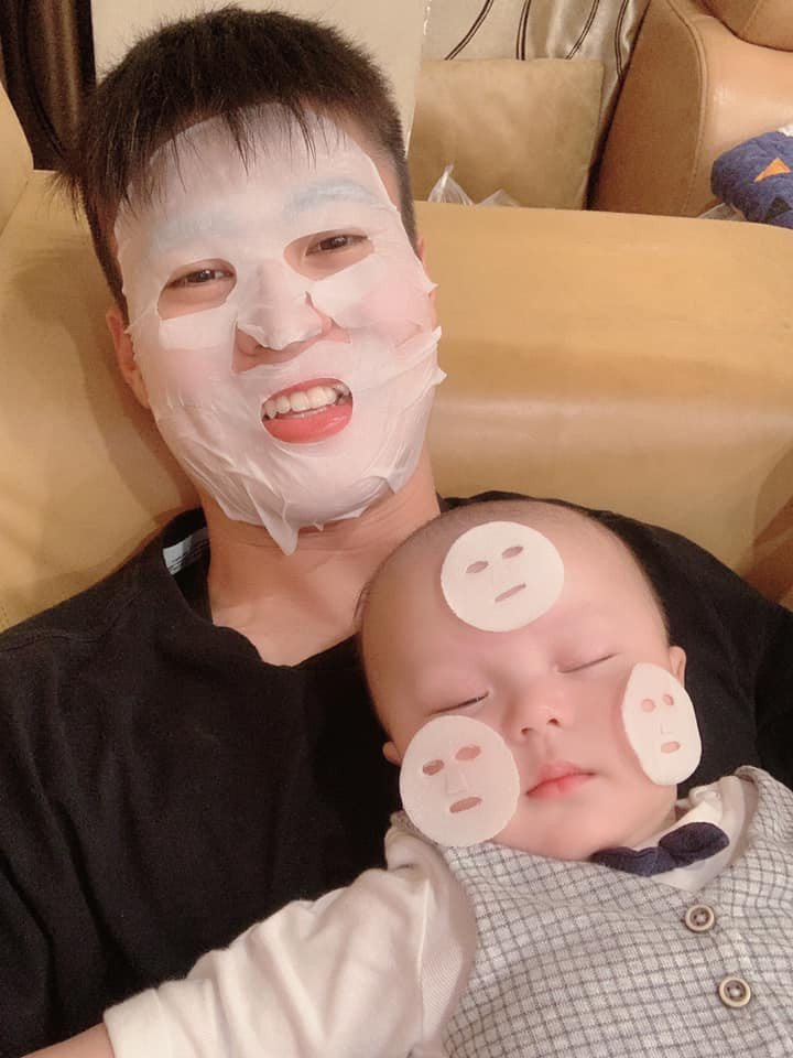 Hình ảnh của cậu nhóc nhà Duy Mạnh và Quỳnh Anh luôn nhận được sự chú ý rất nhiều từ cộng đồng mạng nhờ biểu cảm cực đáng yêu.