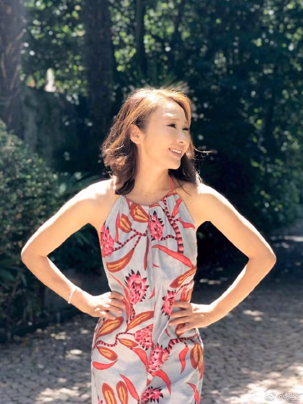 Bạn có thể tham khảo thực đơn ăn kiêng của Lê Tư. Tuy nhiên, cơ địa mỗi người khác nhau nên tốt nhất bạn nên nhờ bác sĩ dinh dưỡng chuyên nghiệp tư vấn để lên thực đơn giảm cân.