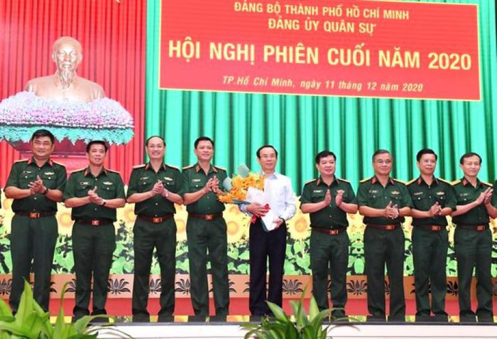 Ong Nguyen Van Nen giu chuc Bi thu Dang uy Quan su TP.HCM-Hinh-2