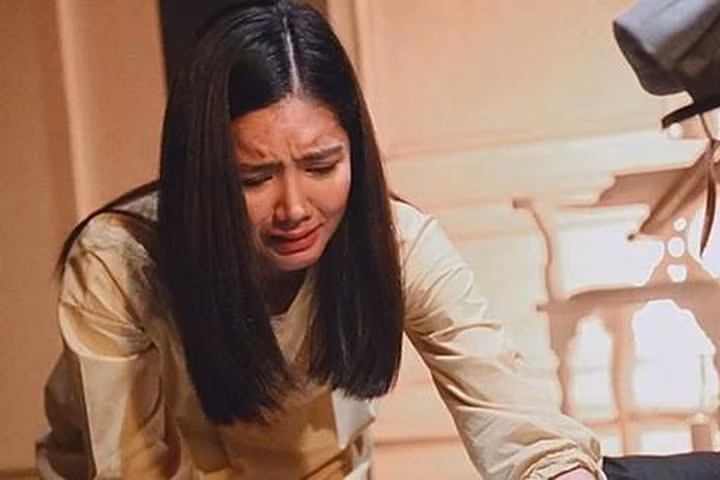 Chong di cong tac, dem nghe tieng go cua, toi that kinh vi dieu nay