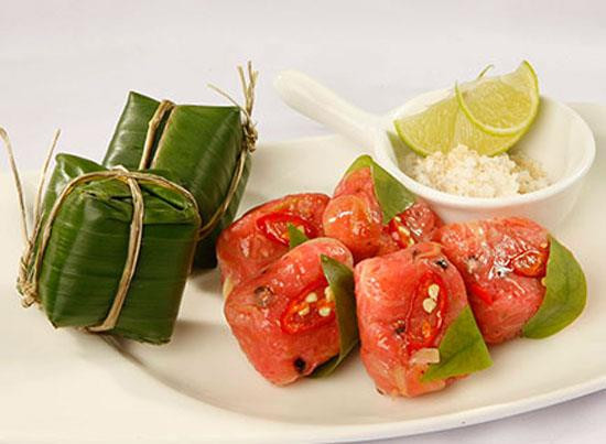 Chẳng biết từ khi nào món nem bưởi lại hiện diện trong nền ẩm thực Tây Ninh. Nem bưởi Tây Ninh còn có tên gọi khác là nem chay hoặc nem lá bưởi.