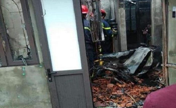 Khoi to doi tuong tuoi xang dot nha khien vo bi bong nang