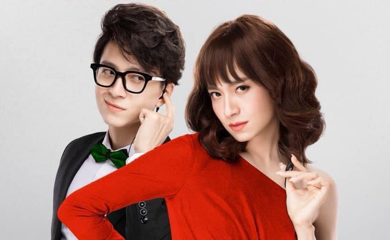 Ngô Kiến Huy thuộc top sao nam thành công khi hóa trang và diện các trang phục giả gái, một phần vì anh chàng sở hữu vẻ đẹp thanh tú trời sinh.